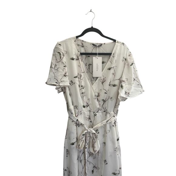 NWT Bloomchic Womens 14-16 Ivory Floral Faux Wrap Midi Dress Tie Belt Flutter - Picture 2 of 13